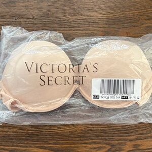 NWT Victoria Secret PINK “Everywhere super push up” bra in nude, size 36A